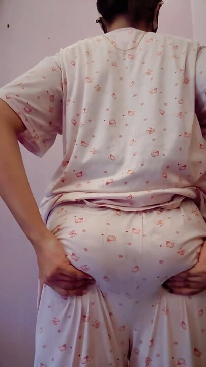 Come let’s play with my pinky boobies