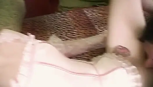 Islak amcıklı bir lezbiyen