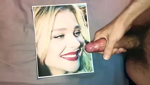 Chloe Moretz boşalma anısına 57