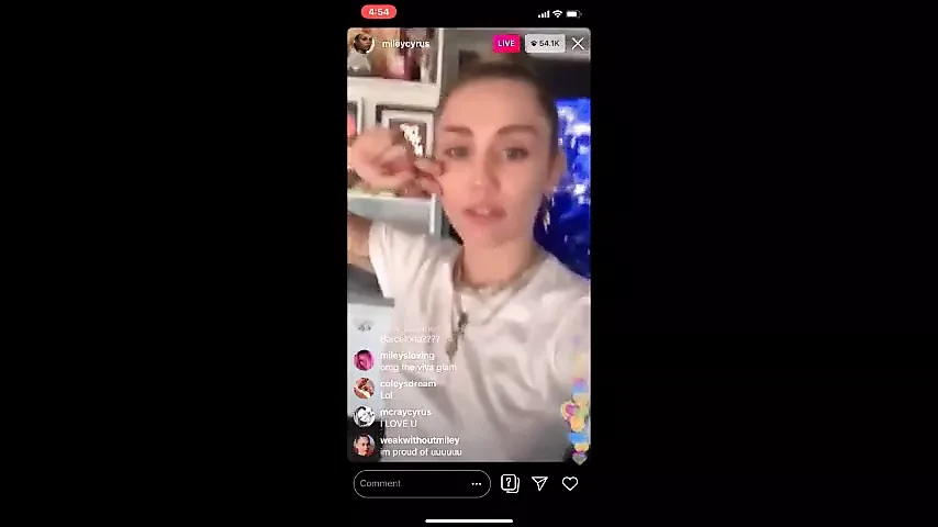 Miley Cyrus - 大鸡巴女王