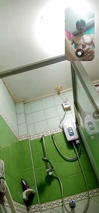 نصف حمام من مؤخرة.! قالت غدا نجري مكالمة جنسية بالفيديو مرة أخرى في داوون