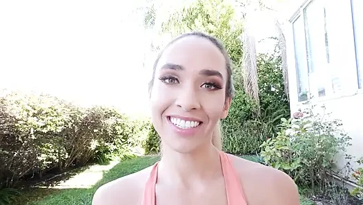 Briana Moon Is a Super Flexible Fun Fuck