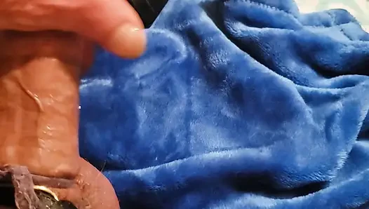 Külotumla mastürbasyon yapıyor ve vakum pompamı kullanıyorum