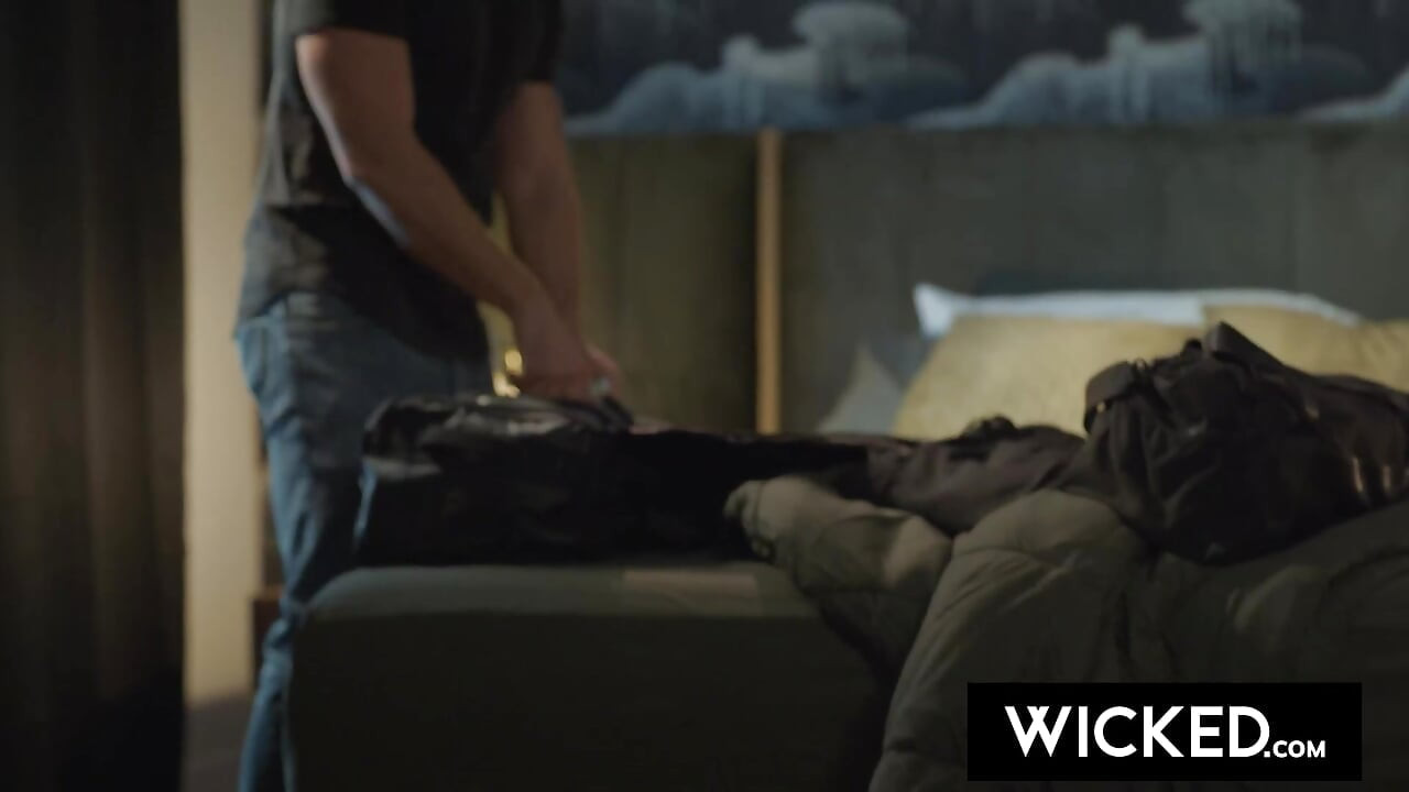WICKED - Kimberly Kane Isotissi Ruskeaverikkö Nussittu Kovaa Ja Syvää