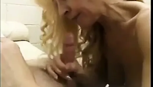 Pretty blonde stepmom love to sucks big  young dicks