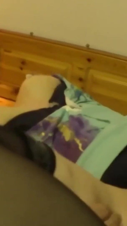 Trenutak koji morate vidjeti iz "Muž uvijek navečer ide susjedu na brzi seks"