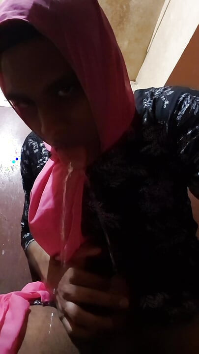 Asian hot Hijabi Shemale masterbation for her