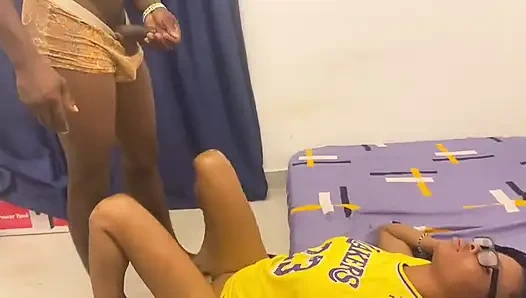 Ngentot cewek jalang lakers habis-habisan