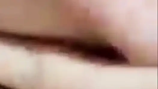 Tante Sange Sampai Masturbasi Gak Tahan Keenakan Pegangin Memek Berbulu Merah Merona