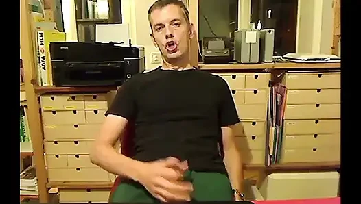 Pantolonlar açık