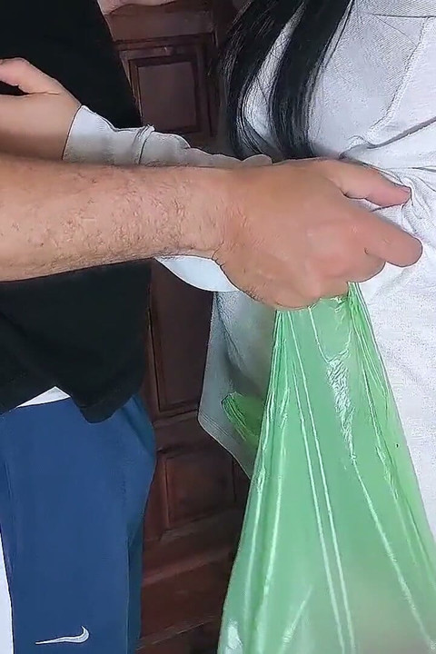 A Mi Hermosa Vecina Le Encanta Tener Sexo Mientras Está De Pie