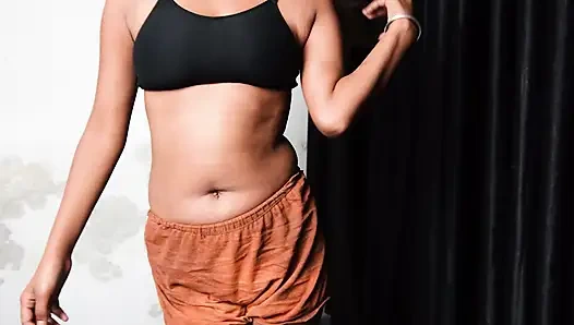 Adik tiri yang cantik sama abang tirinya hindi audio