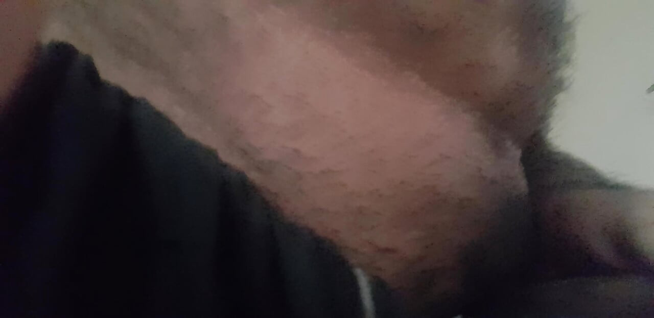 Wife give a hand job and mustrabim