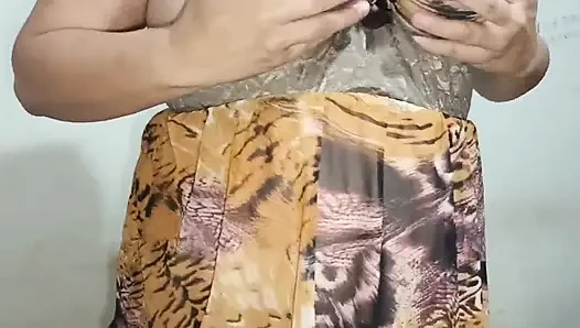 Aku pergi ke rumah gadis nakal
