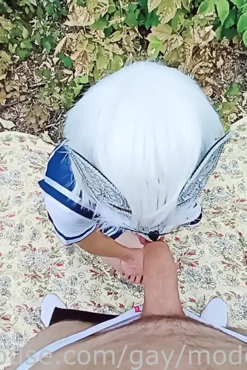 Batang besar tersangkut bersama, berkongkek di tepi jalan dan pancutan air mani tanpa tangan!