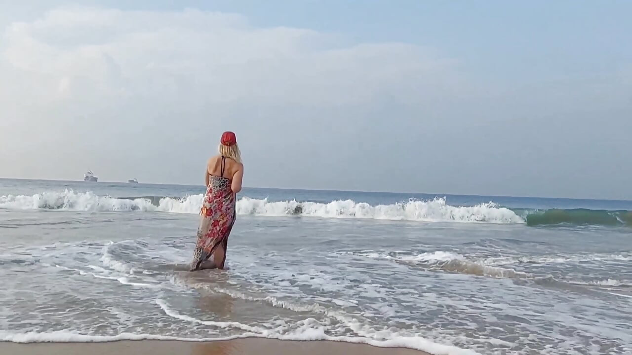 Madura loira esposa gosta de sexo em meia-calça
