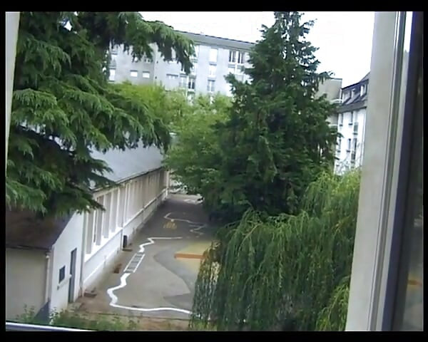 Lezzies ผู้ใหญ่นมใหญ่ในเย็ดปากสามทาง