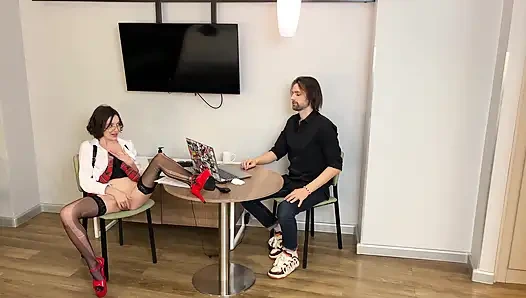 The Slutty Secretary Got Sperm on Her Glasses and Squirted on All Over Office Floor