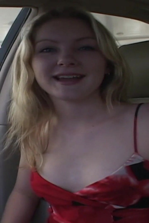 All Natural Cutie Bares All in Open Public Spots