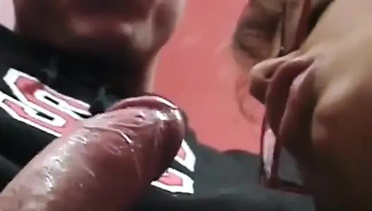 Jessica rizzo mempersembahkan dua adegan cewek nakal yang suka nyepong kontol 05