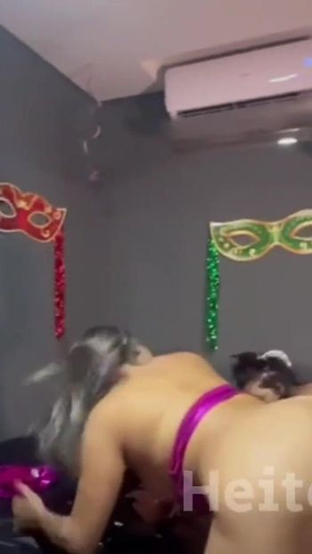 Spectacular moment from "Carnival orgy in Brazil is like this"