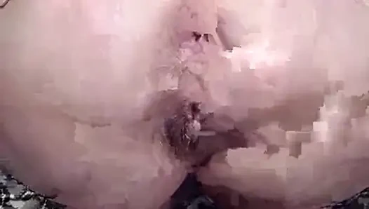 Memek tante seksi ini dientot habis-habisan pakai dildo ukuran raksasa