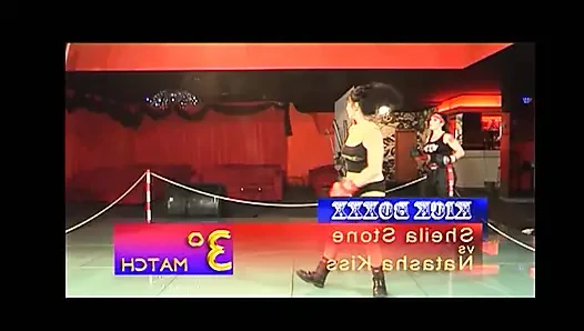 Hairy Pussy Fisting for Two Lesbians in the Boxing Gym