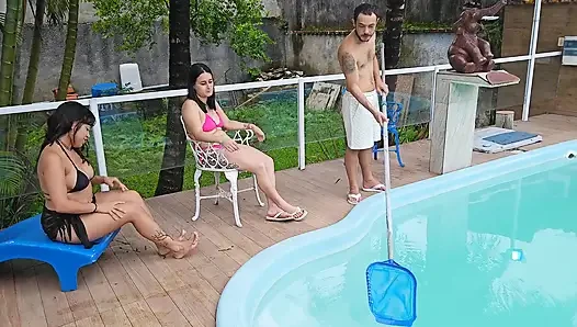 Patricinhas Aus Der Eigentumswohnung Baten Um Hilfe Im Pool, Der Ist Schiefgegangen
