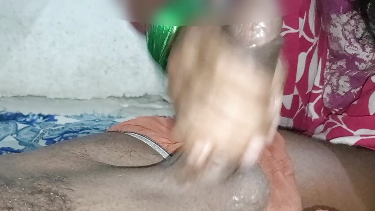 継姉が私のチンコをしゃぶり、それから私のチンコが立ち上がって彼女のセックスをしました。義理の姉は「くたばれ、兄弟」