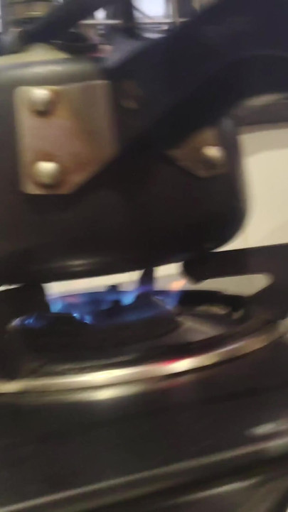 Kamwali bai jhadu pochha kar rahi hai uski bade bade bol dekh kar Muth Marne ka | Clip 1