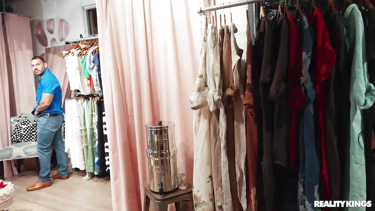 Clothing Store Slut Reality Kings