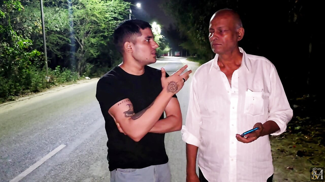 Asian Indian man waiting a Girl in Road for Sex harcore Fucking video  Threesome Video