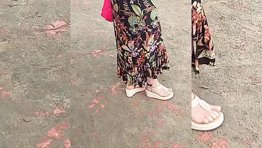 Amatör sarışın olgun evli kadın yürüdükten sonra seks yapıyor