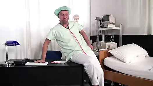 Muschi-kontrolle im krankenhaus ... Muschi-dreier-ficken