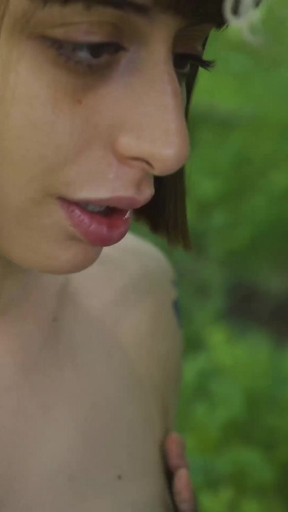 بديل المراهقين الشرج سخيف في الطبيعة في الهواء الطلق | مقطع 1