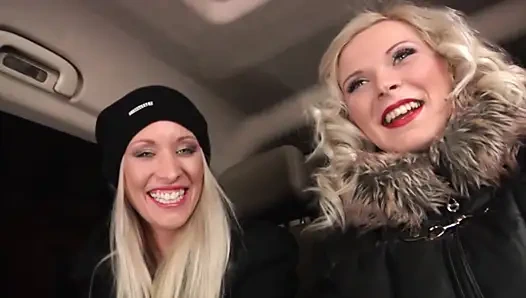 Sarışın Otobüste Sert Sikiliyor