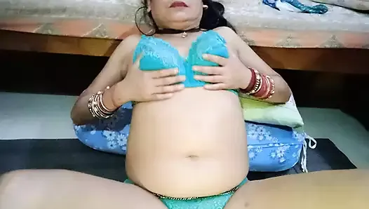 Indian desi girl fingering her pussy ,hot boobs,nipple