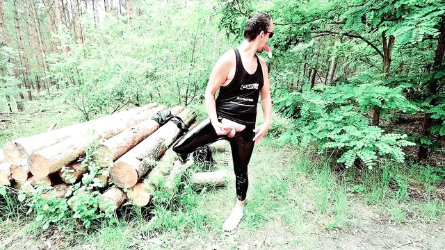 Slutboyben CAM4 Nympho Latex Exhibitionist Exposed To Cruising Voyeur Am Stern Berlin
