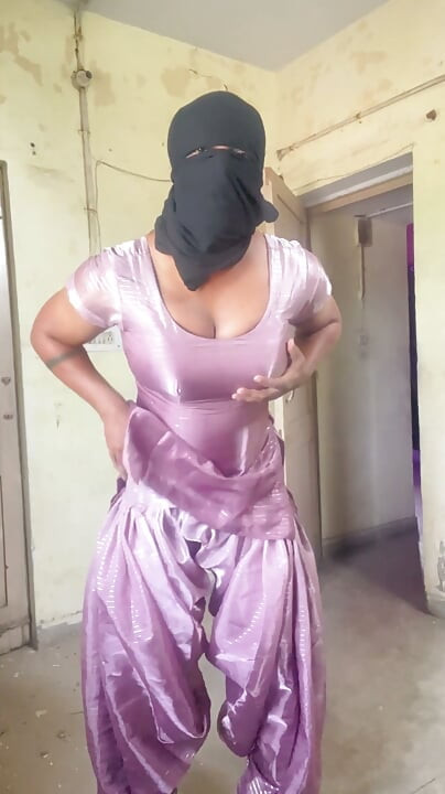 selymes fényes szatén öltöny salwar desi indiai crossdresser bhabhi