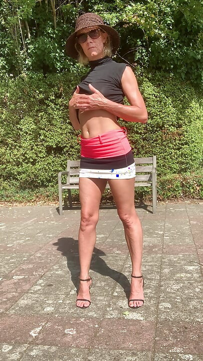 Tits flashing in the park