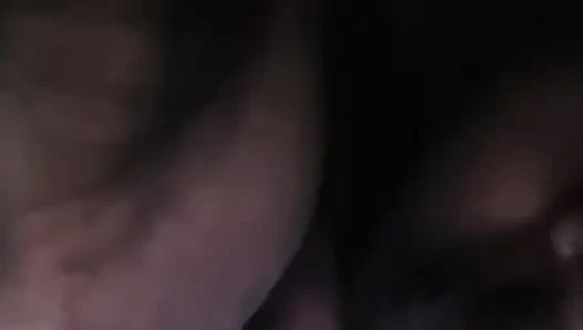 Ayah mertua dan menantu perempuan kedekatan video seks gelap pijat minyak ayah mertua di ruangan untuk pembicaraan kotor