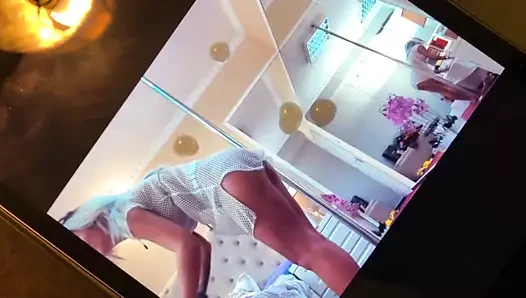 Cumtrobute video 2 sarışın