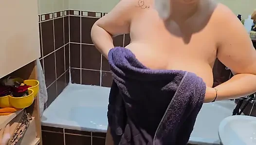 Zuzusehen, Wie Meine Frau Beim Duschen Mich Angemacht Hat... Musste Mich Selbst Beenden