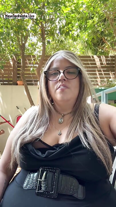 BBW Brazilian MILF Morning Outdoor Chainsmoking Ritual Parliament Longs