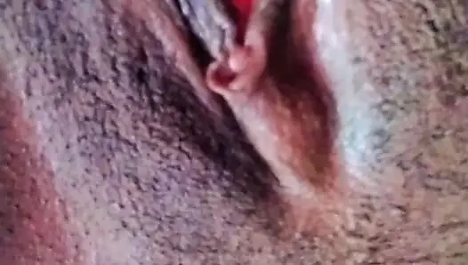 Ratu Afrika hot lagi asik meremas memek merah mudanya