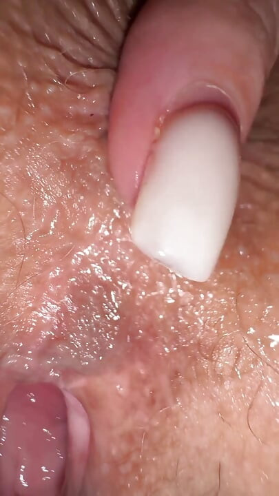 わあ、クローズアップ:その後1週間も彼女のパンティの匂いを嗅いでいました!