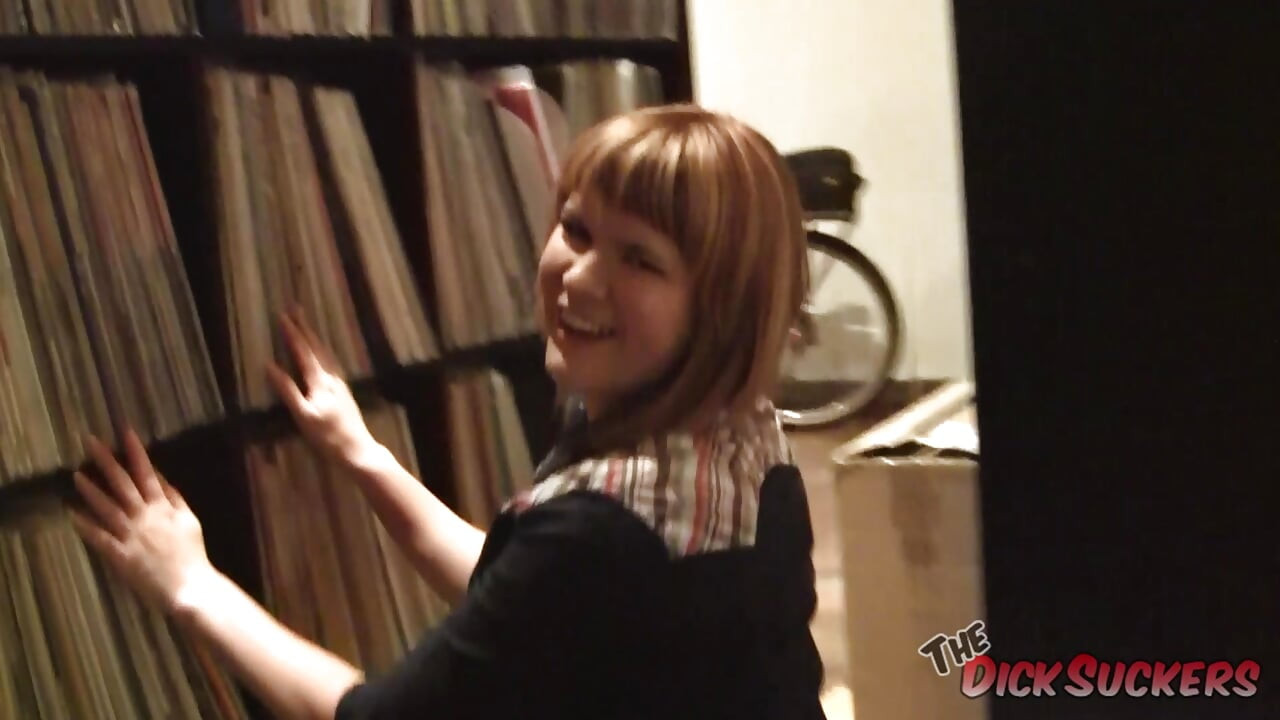 An Impromptu Blowjob Of Redheaded Claire Robbins