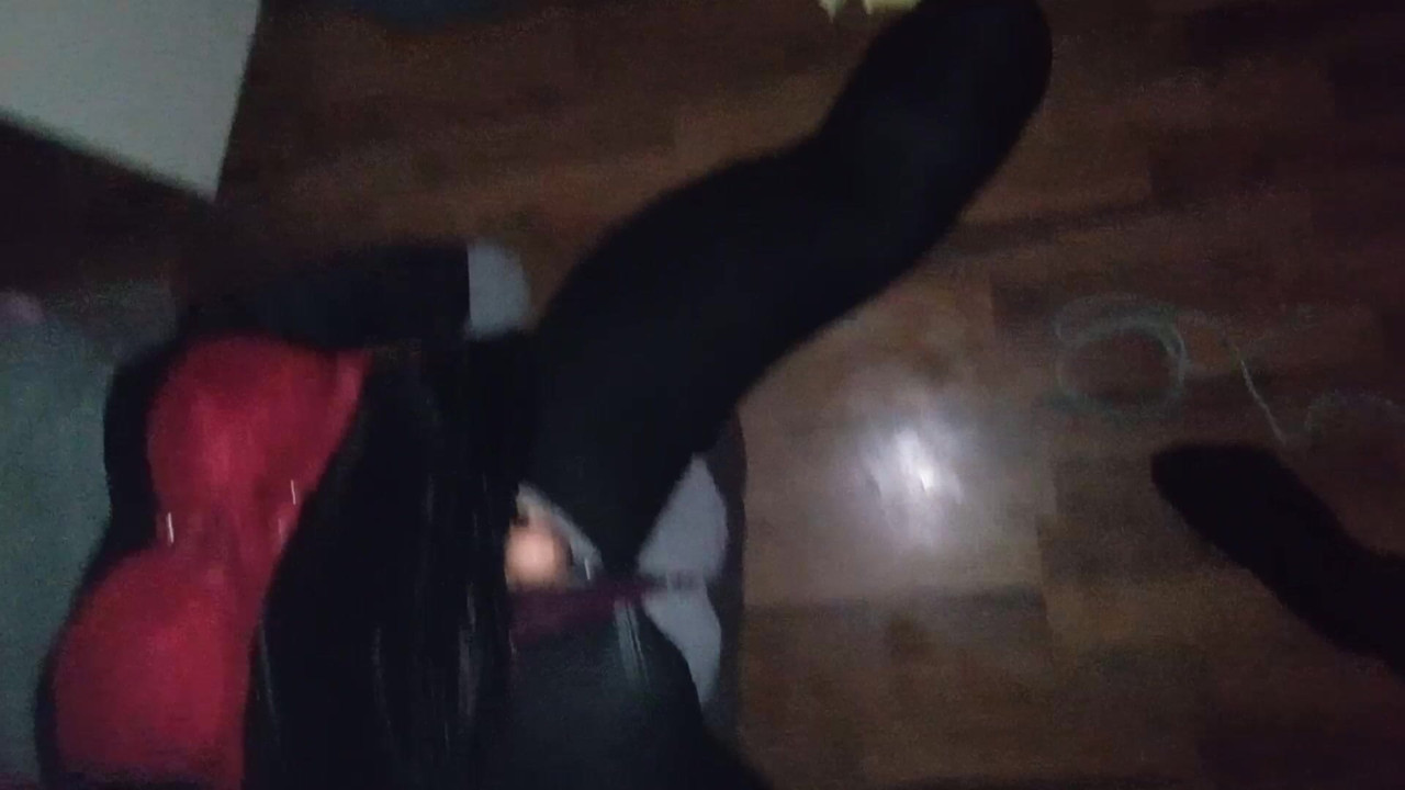 Crossdresser fodendo ursinho de pelúcia