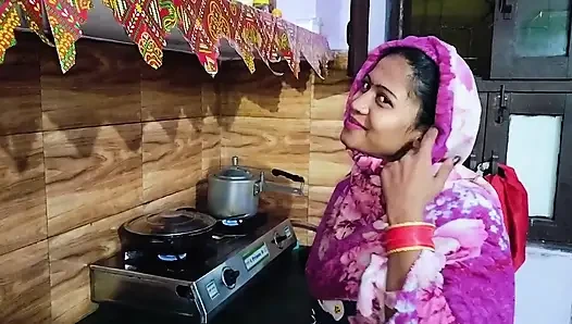 Aku menyetubuhi mausi desi Indiaku saat tidak ada orang di rumah