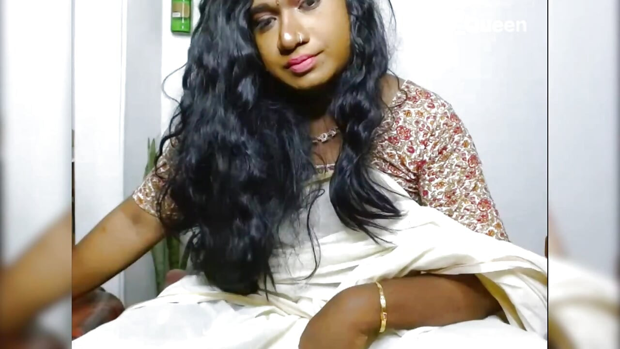 Karala Trans women Naughty hard sucking Her Fingers